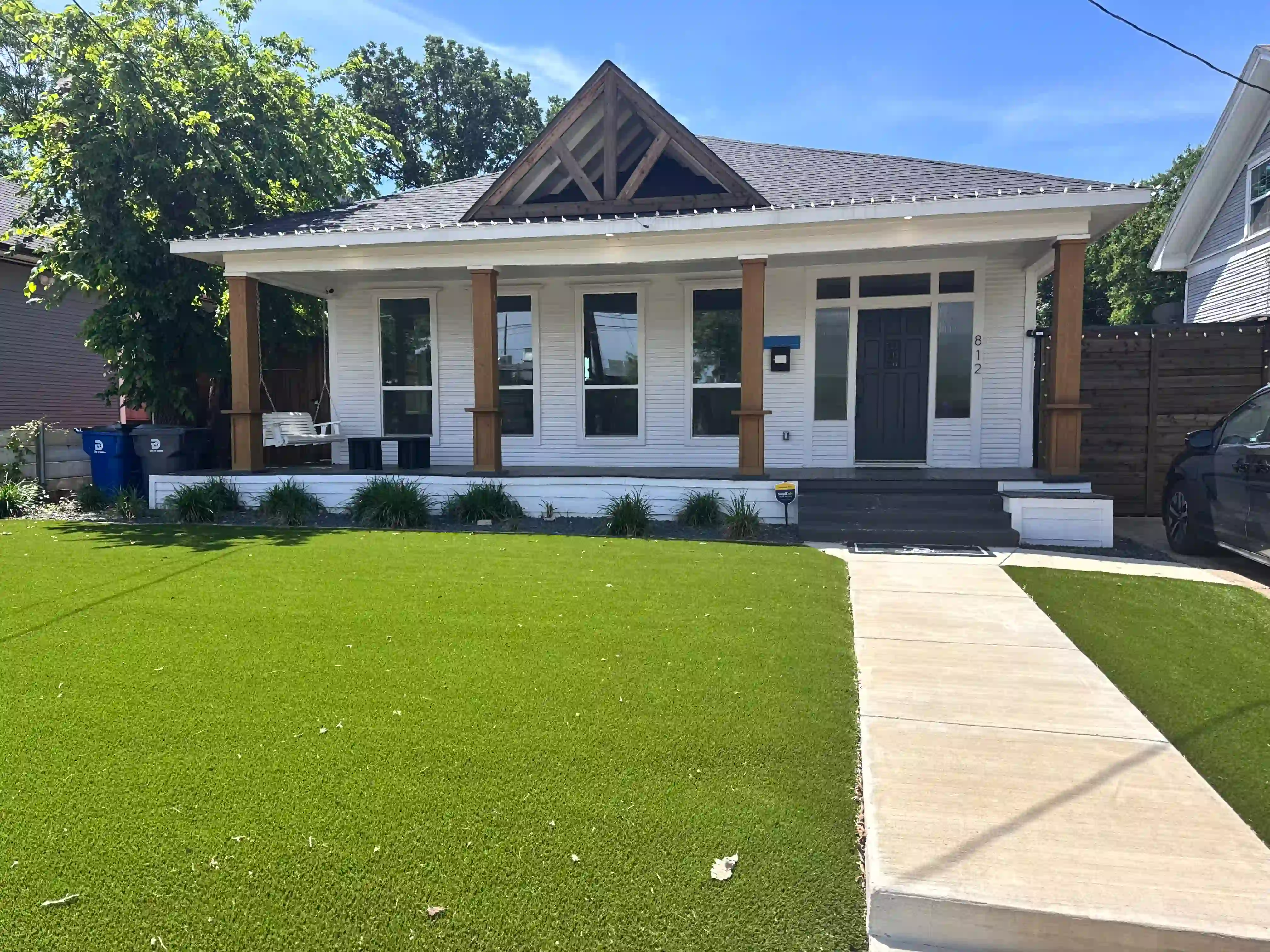 Dallas Probate House Buyers office at 812 W Seventh St Suite B in the Bishop Arts District Dallas Texas